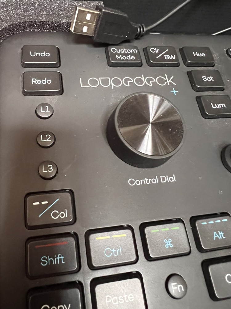 Loupedeck + USB Photo Editing Console LDD-1801