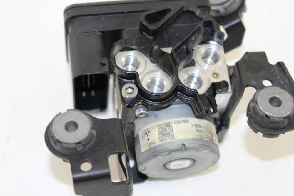 2025 25 Triumph Daytona 660 Abs Control Module Pump