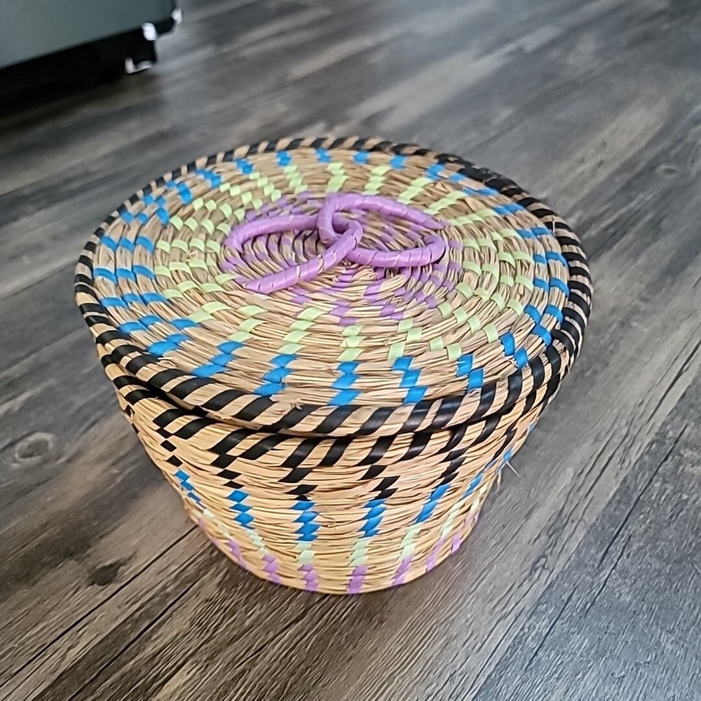 Colorful Straw Nesting Baskets (3)
