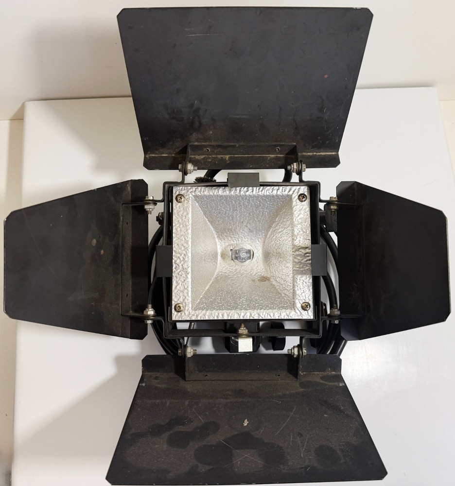 Smith Victor Model 770 Studio Lighting - Works Great NEEDS NEW BULB