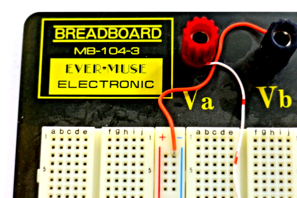 Ever-Muse Electronic Breadboard Model MB-104-3 Solderless Breadboard