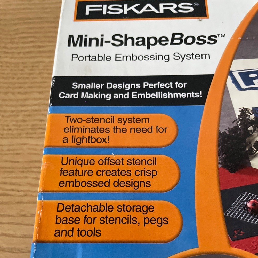 Fiskars Mini-ShapeBoss Portable Embossing System Scrapbook Cards w Stencils Tool