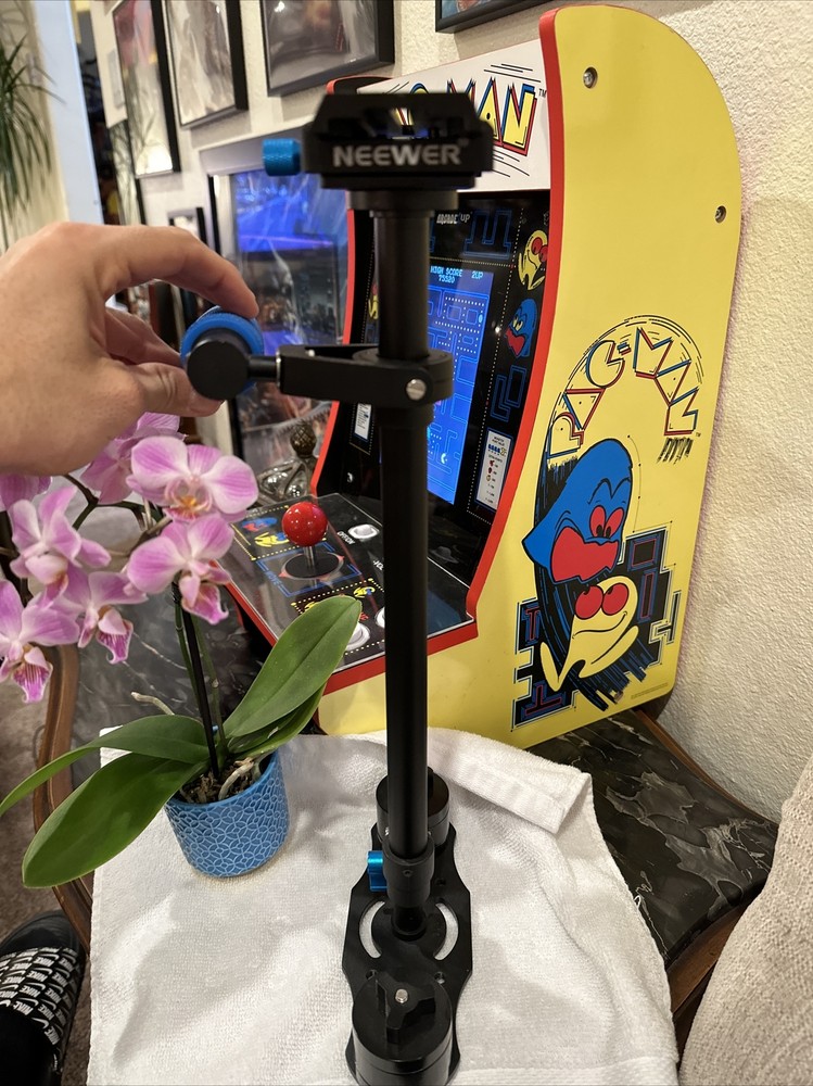 Neewer Heavy Duty Stand Mount Vg+ Shape