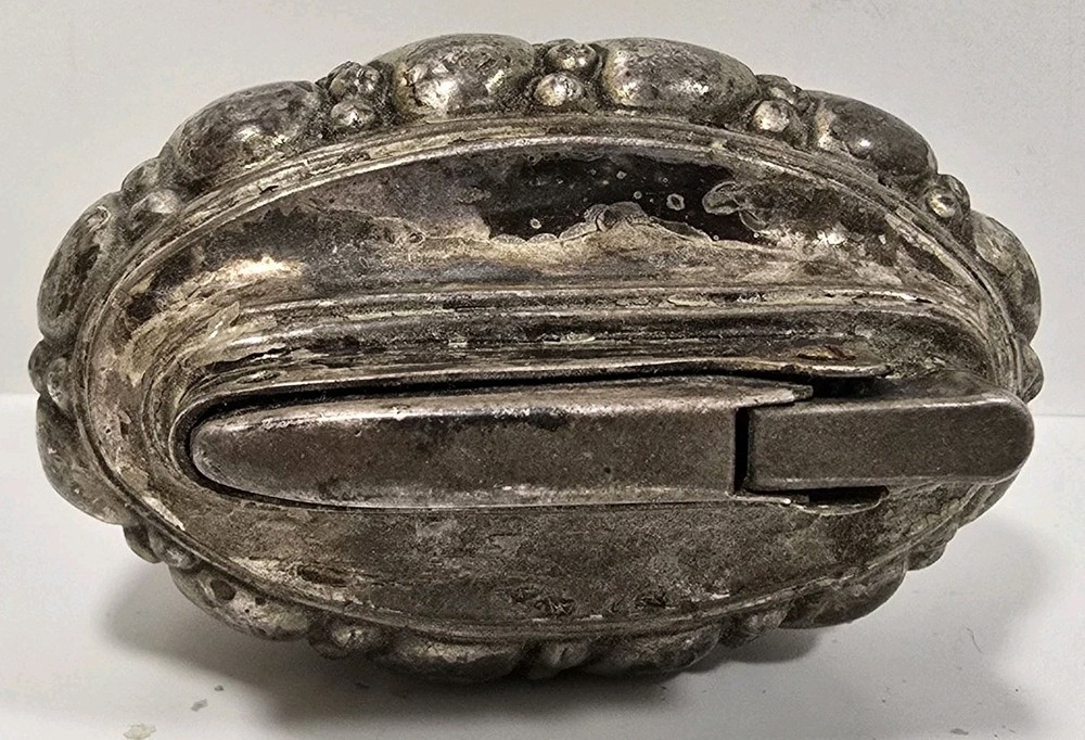 Vintage Ronson Crown Table Top Lighter Silver Plated MCM 19023