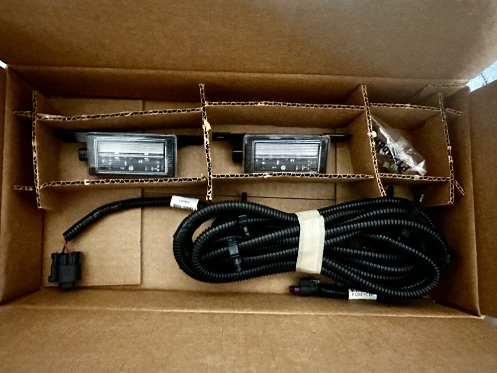 Genuine GM 23295942 Perimeter Bed Lighting