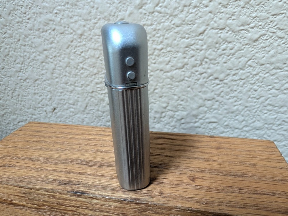 Vintage Ronson Varaflame Windlite Lighter - Sparks, NO Flame