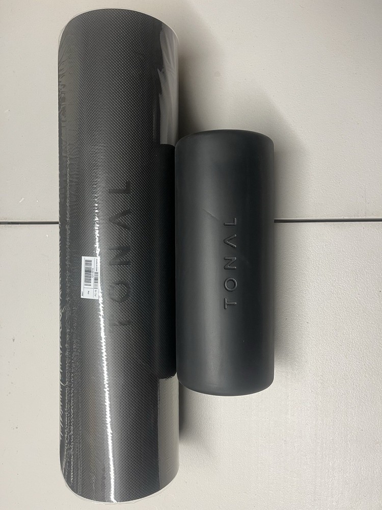 Tonal Workout Mat + Tonal Massage Roller – Excellent Condition