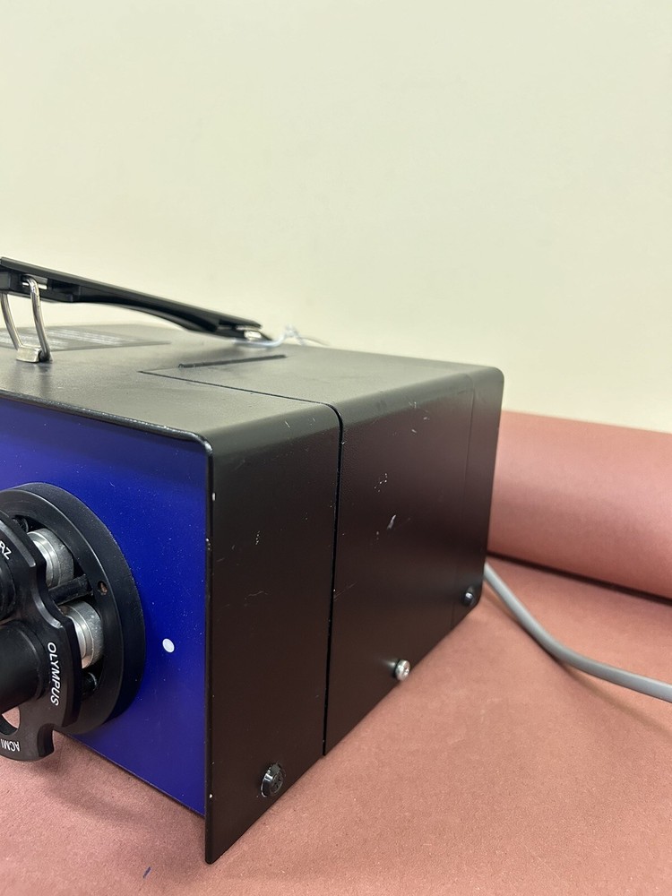 MAXENON Xi 300 Xenon Medical Light Source