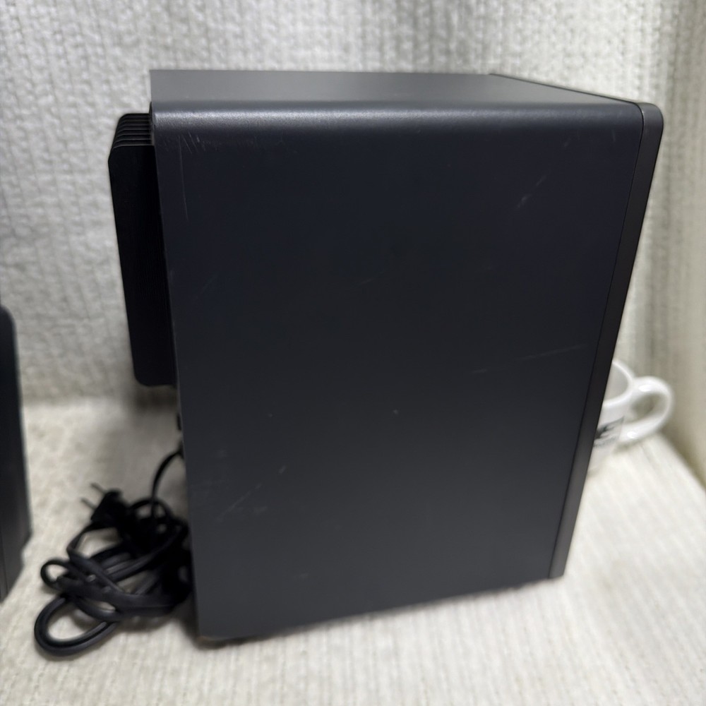 Brookstone Wafer-Thin CD System MP3 Player Flat Panel Speakers Subwoofer Remote