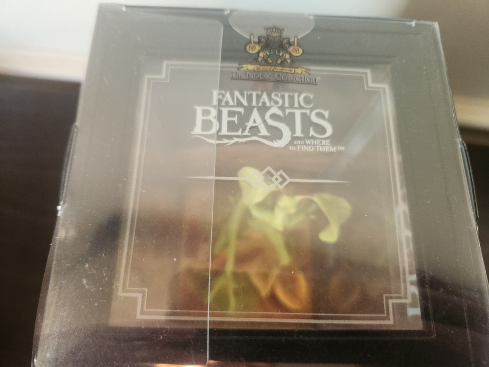 FANTASTIC BEASTS BOWTRUCKLE MAGICAL CREATURE FIGURE