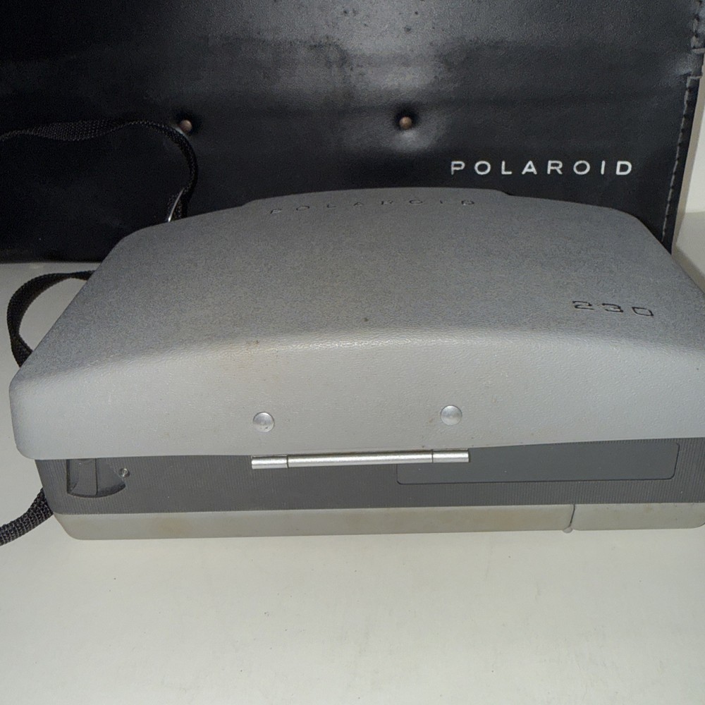 Vintage Polaroid Automatic 230 Land Camera With Polaroid Flashgun Model 268