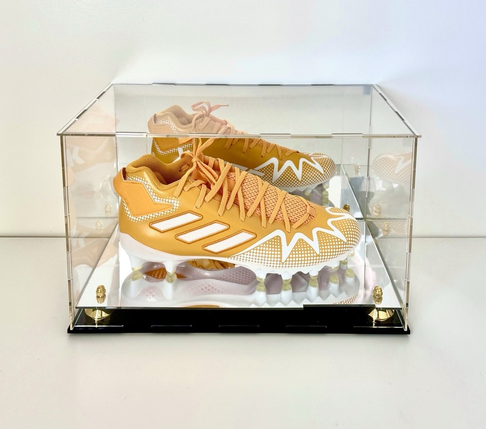 One Shoe Cleat Display Case with Gold Cones, Back Mirror & Risen Mirror Base