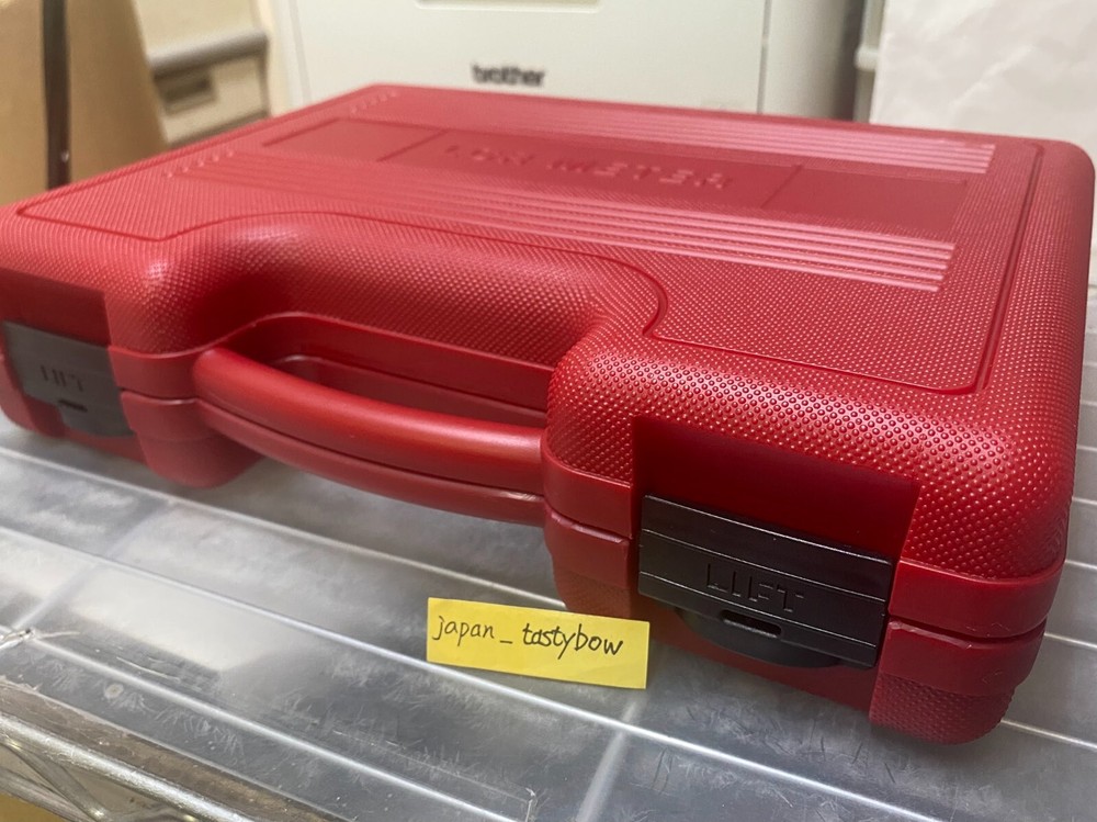 DER EE Plastic Case for LCR Meter DE-5000 Red New