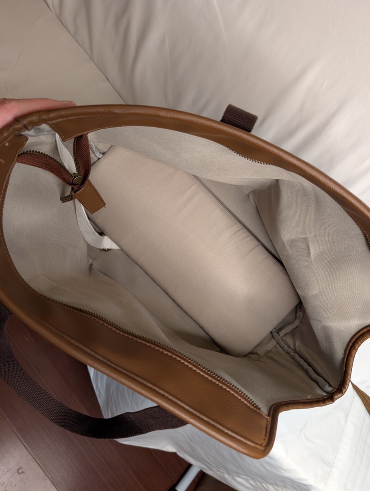 Tailfour Leather Dog Carrier, External Storage Pockets