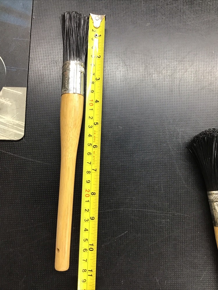 Deluxe Nylon Brush 10”