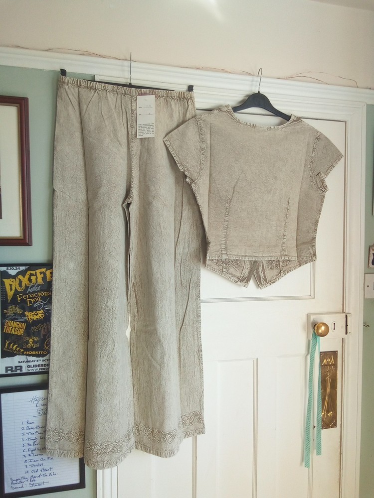 BNWT Stonewashed Trousers & Top With Embroidered Detailing Medium Boho Hippy