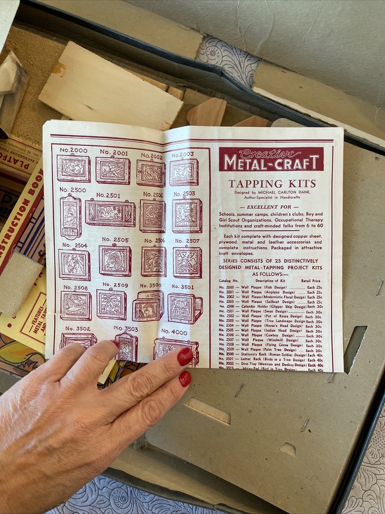 VINTAGE CREATIVE METAL CRAFT TAPPING SET