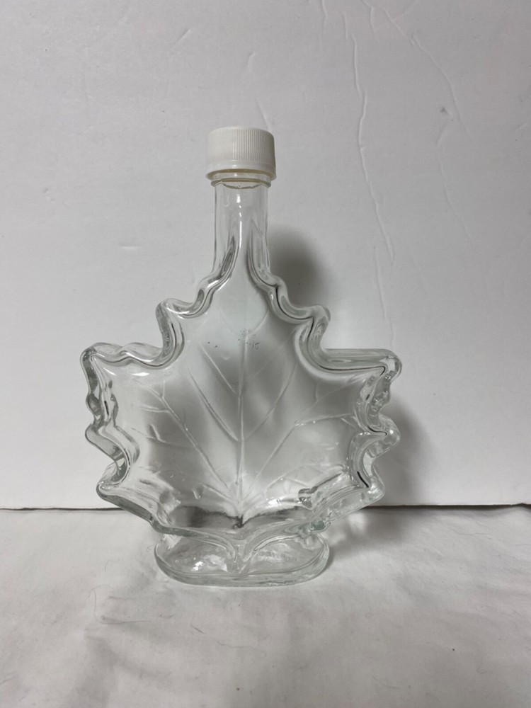 Maple Leaf Shaped Bottle Glass Syrup Empty Bottle with White Lid