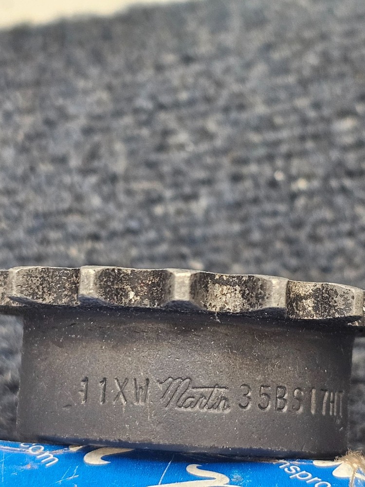 Martin 35BS17HT: Sabertooth Sprocket, 5/8" Bore Diameter, 17-Teeth