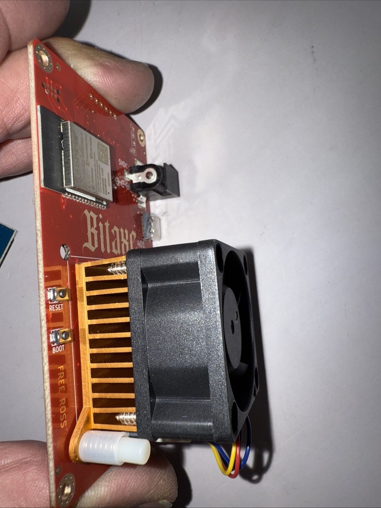 NEW Bitaxe Single ASIC Miner