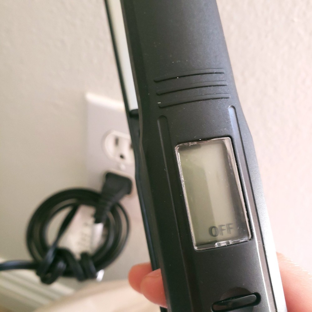 Revlon Hair Thin Straightener Black
