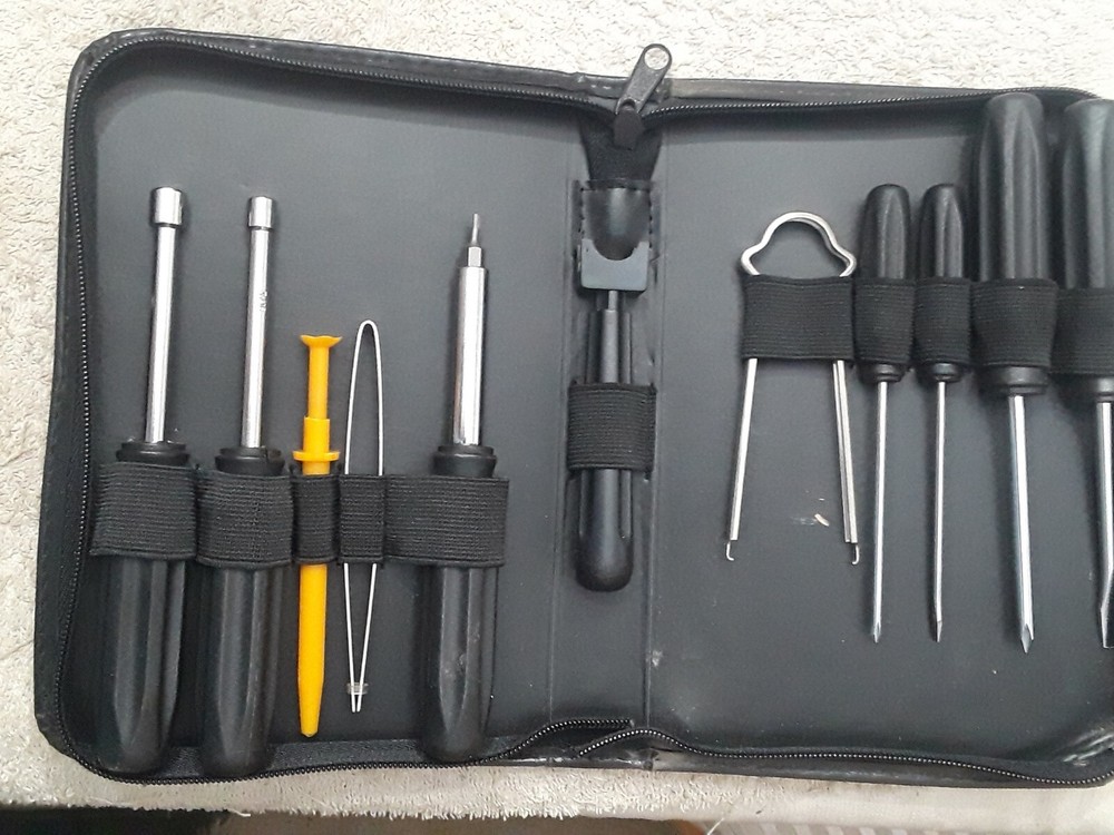 Inland 12 Piece Computer Service Tool Kit - Premium - No. 05204B