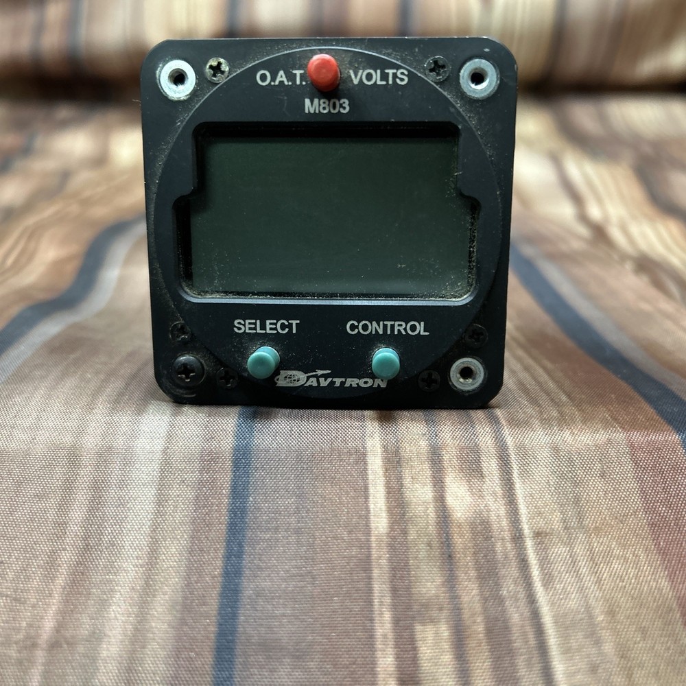 Davatron 803 Digital Clock