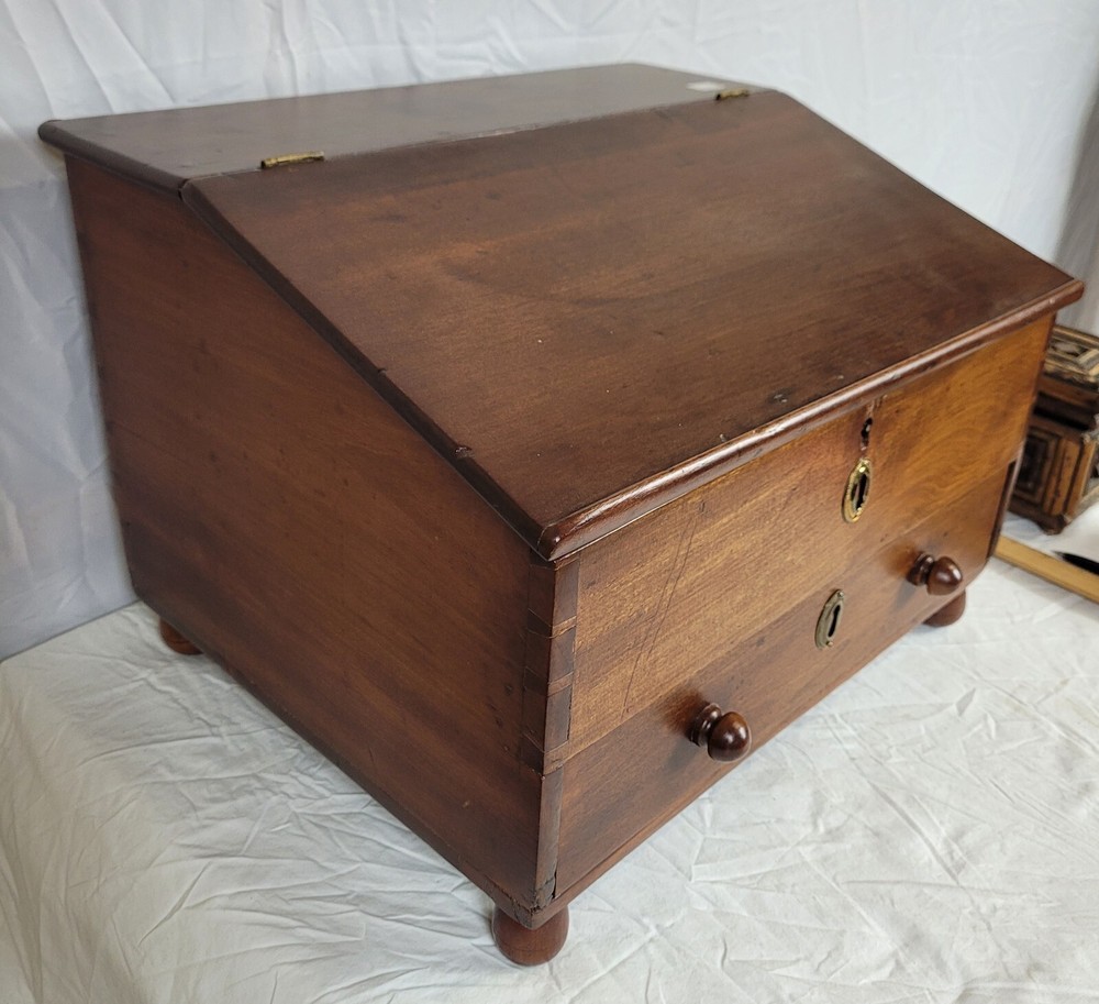 PENNA. COUNTRY TABLE TOP DESK Ca. 1830