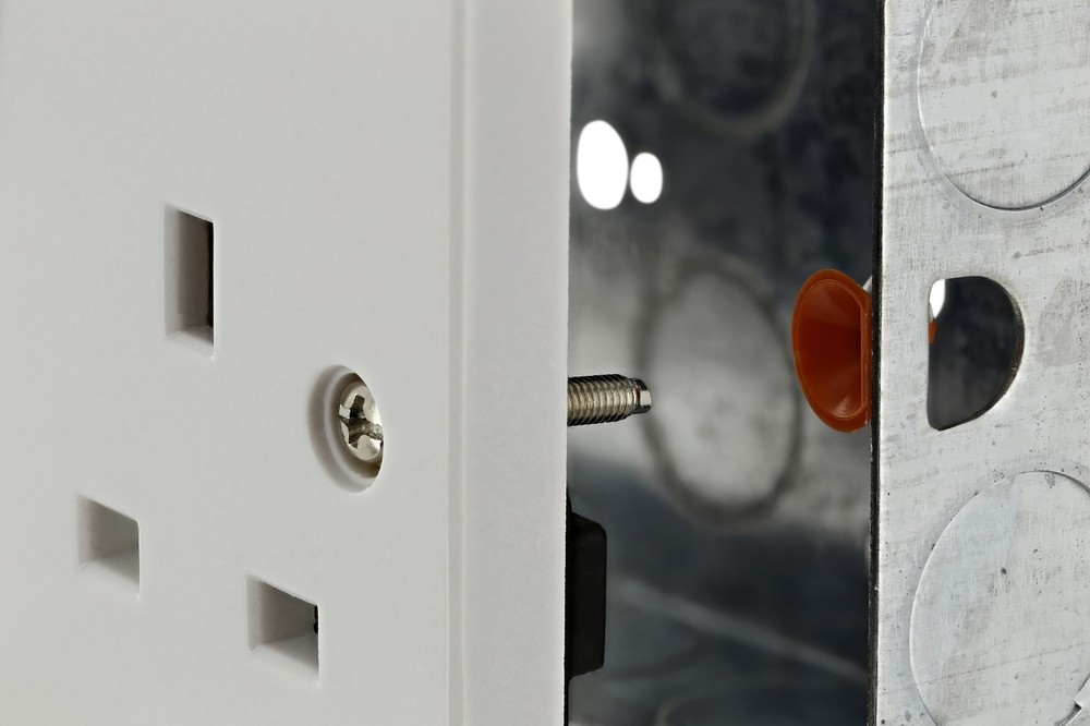 Limpet x 20 Electrical Face Plate Screw Guides