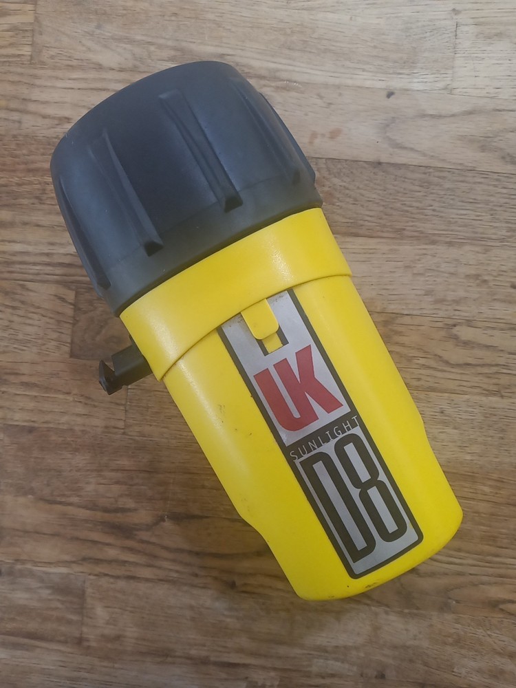 UNDERWATER KINETICS D8 Xenon Dive Light
