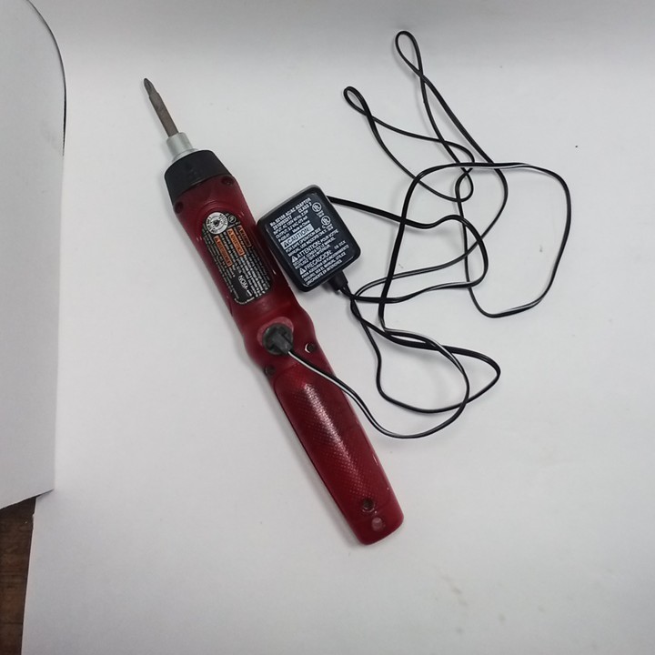 Skill 12 Volt Drill And 2.4 Volt Electric Screwdriver Tested