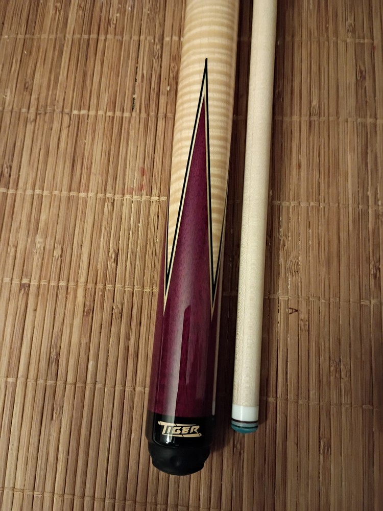 Tiger Pool Cue