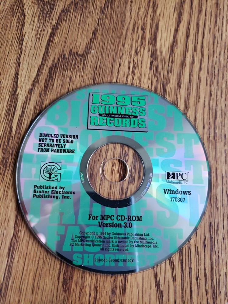 1995 Guinness World Records MPC CD ROM Version 3.0 Disc Only Has Light Scratches