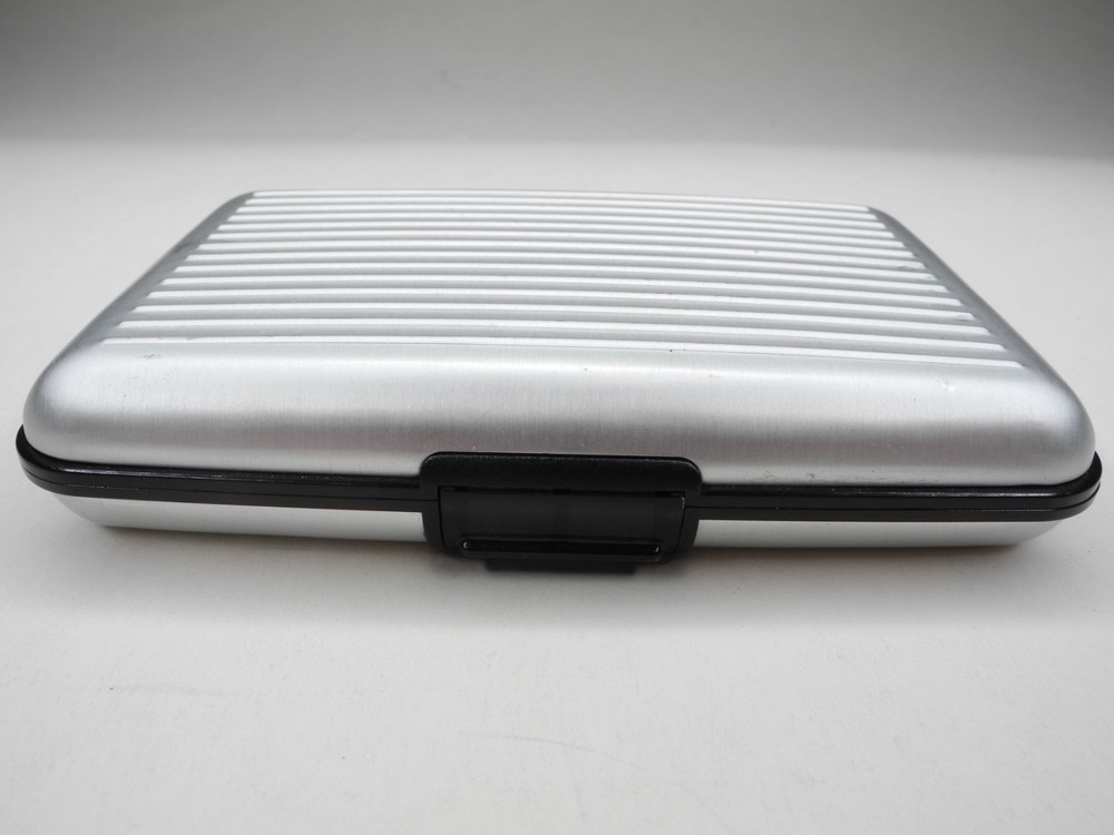 Microtech Carrying Case For 4x Sony Memory Stick Cards (Original Larger Version)