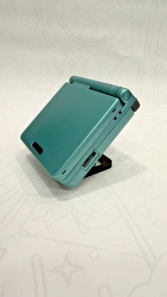 Gameboy Advance SP "invisible" Console Stand minimalist black display on shelf