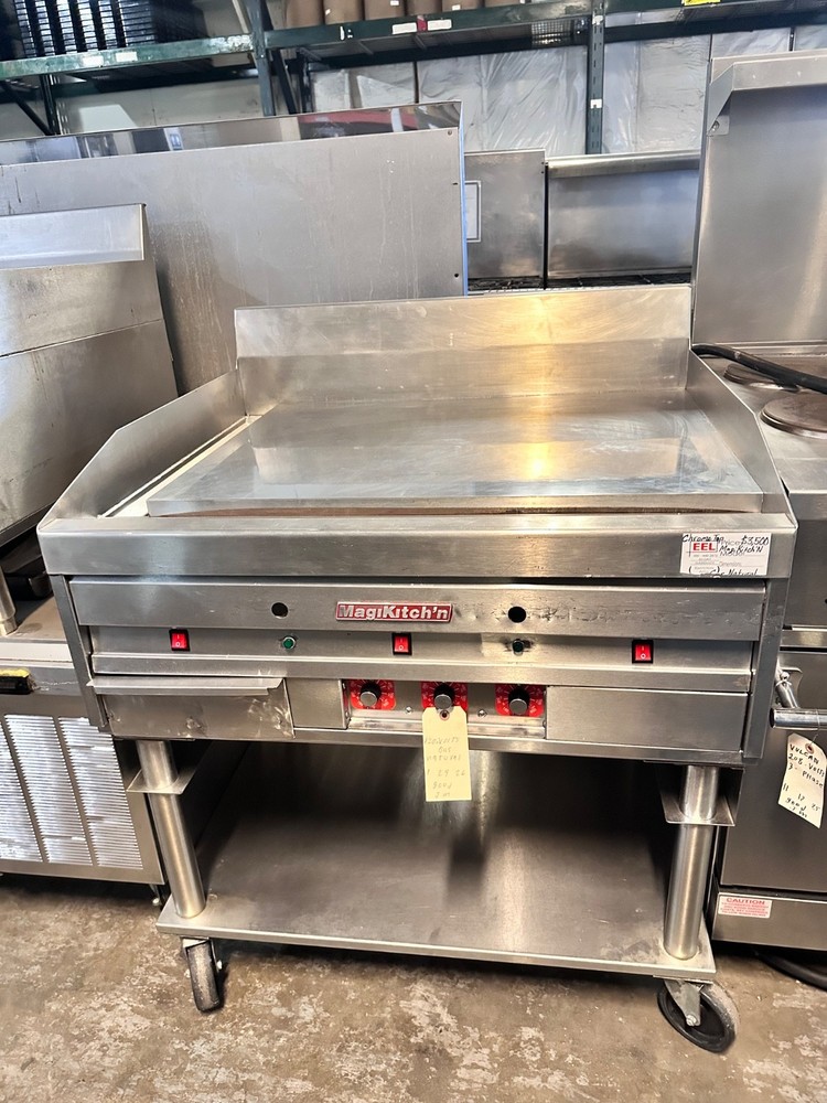 Magikitch'n Griddle Chorme Top Natural gas TESTED AND CLEANED