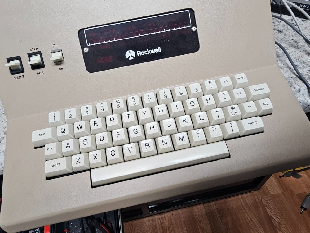 Retro Rare Clean Vintage Rockwell AIM-65 Advanced Interactive Microcomputer 6500