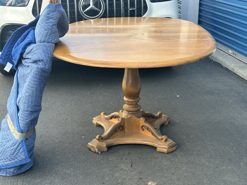 Vintage rop-leaf Pedestal Table