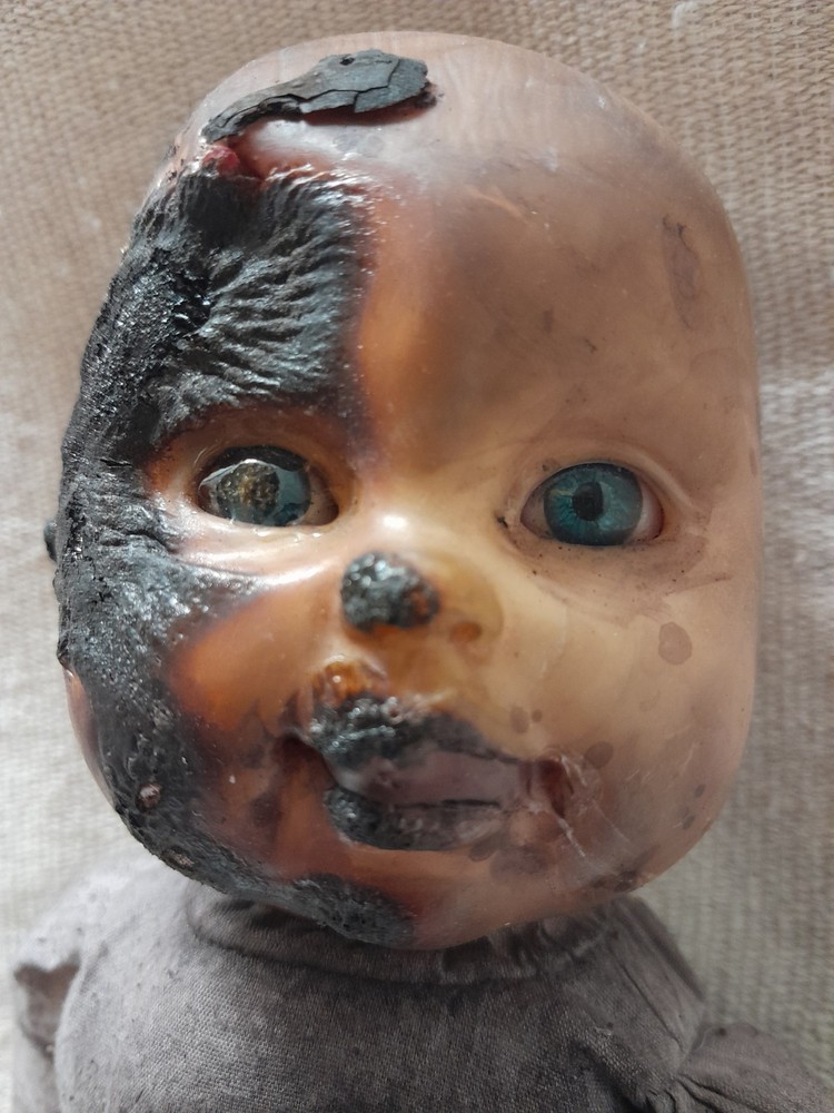 Val / Haunted Doll / READ DESCRIPTION