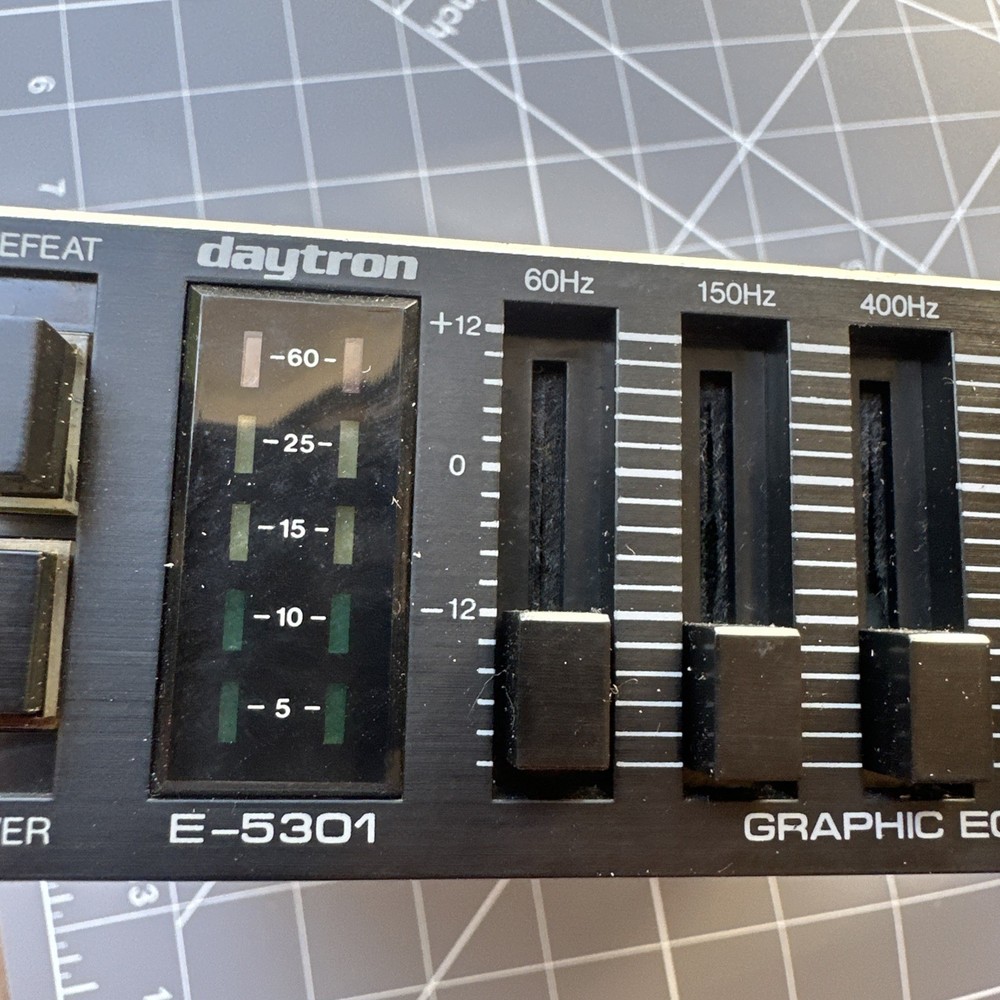Daytron E-5301 Graphic Equalizer Amplifier Booster - Vintage UNTESTED