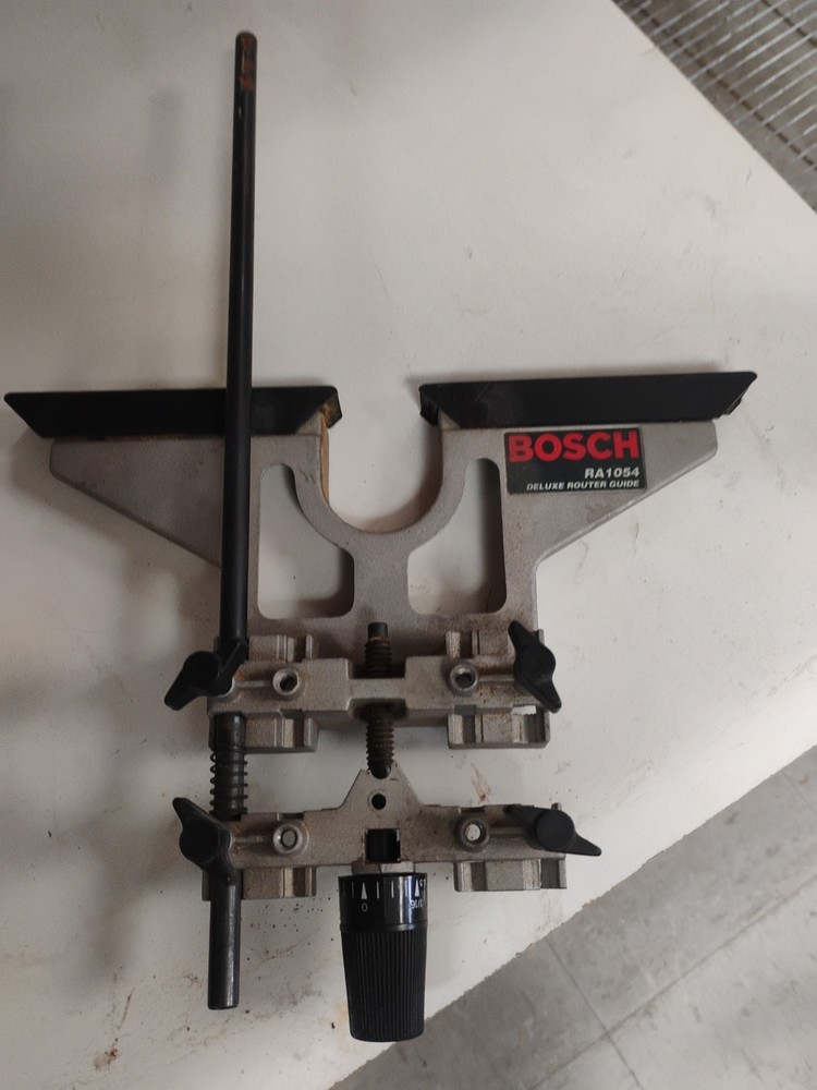 Bosch RA1054 Deluxe Router Guide,