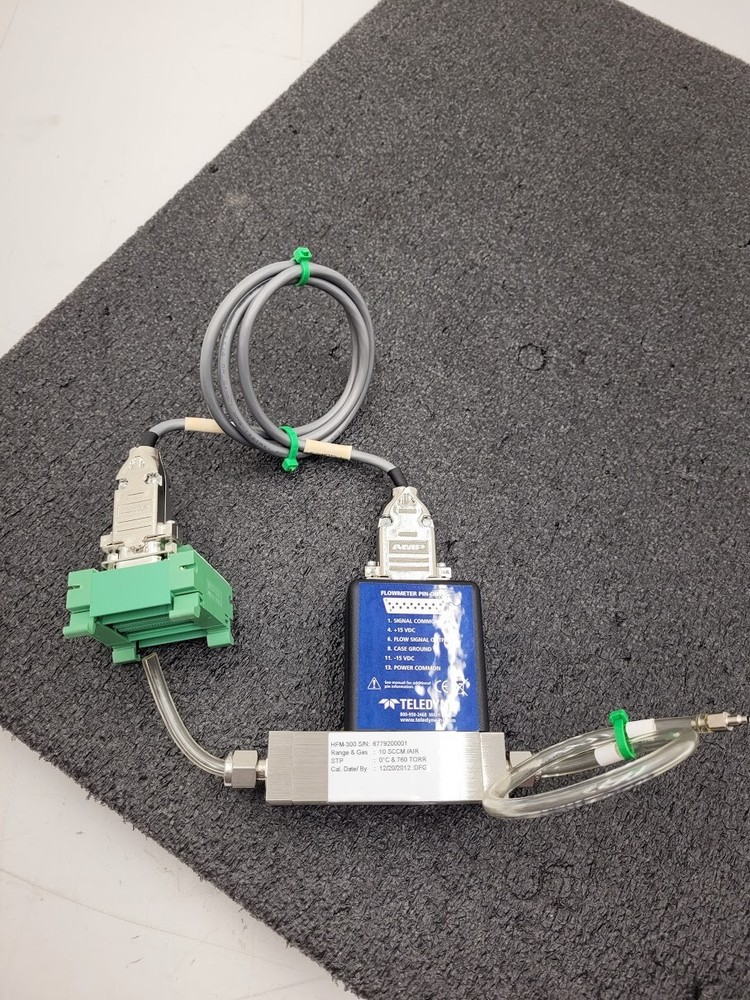 Teledyne HFM-300 Mass Flow Meter Controller 10 SCCM/AIR Working Pull