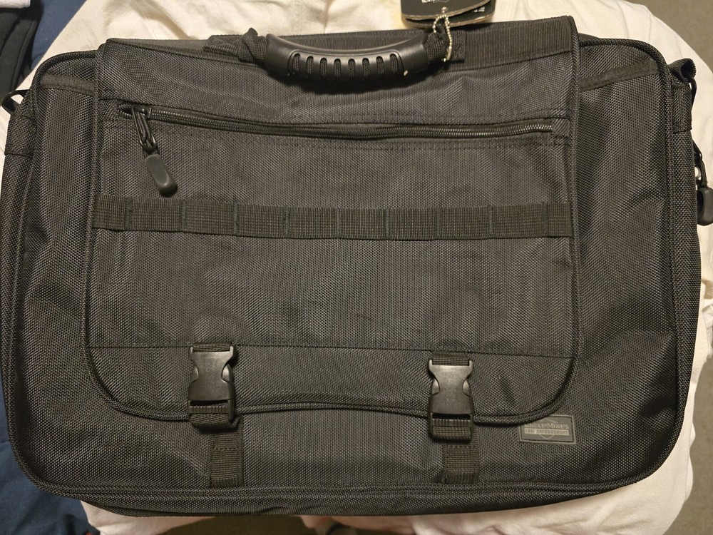 Uncle Mike's Law Enforcement Side-Armor Deluxe Range Bag Water Resistant