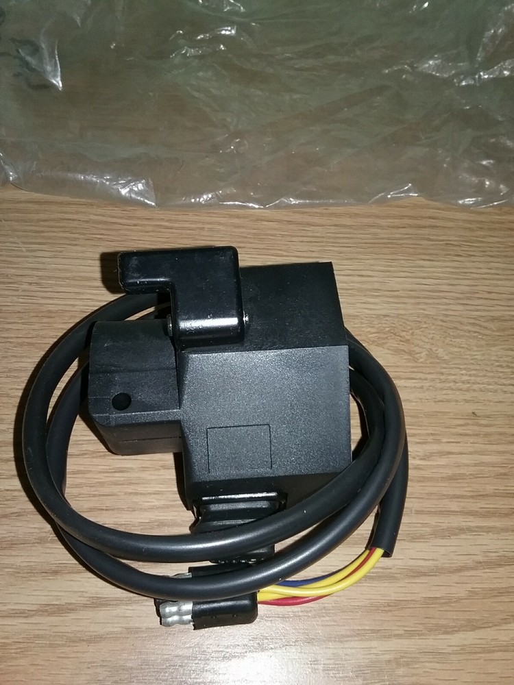 0609-044 ARCTIC CAT SNOWMOBILE BRAKE HOUSING WITH SWITCH