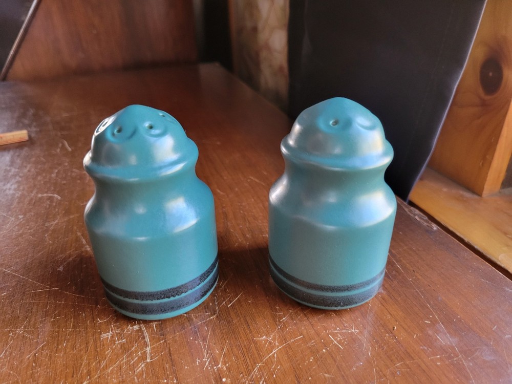 PFALTZGRAFF SOLTICE Green Salt & Pepper Set