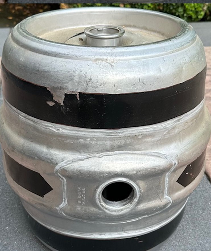 1/4 Barrell Keg - 7.75 gallon Sanke tap with side bung hole