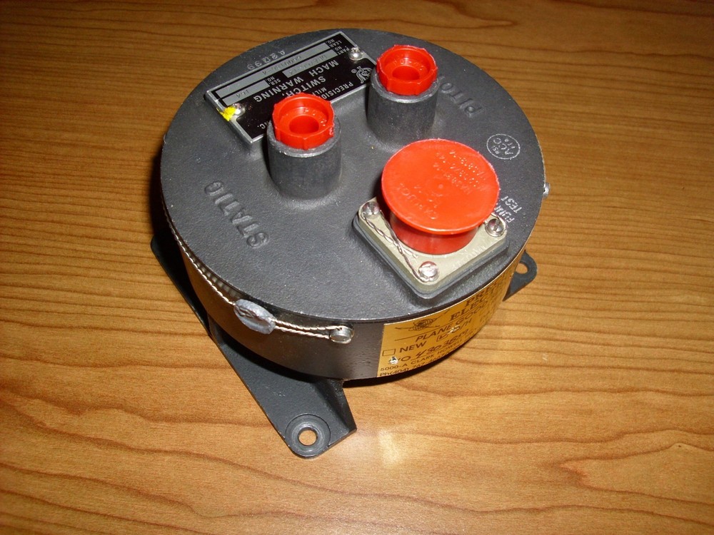 Aircraft Mach Warning Switch