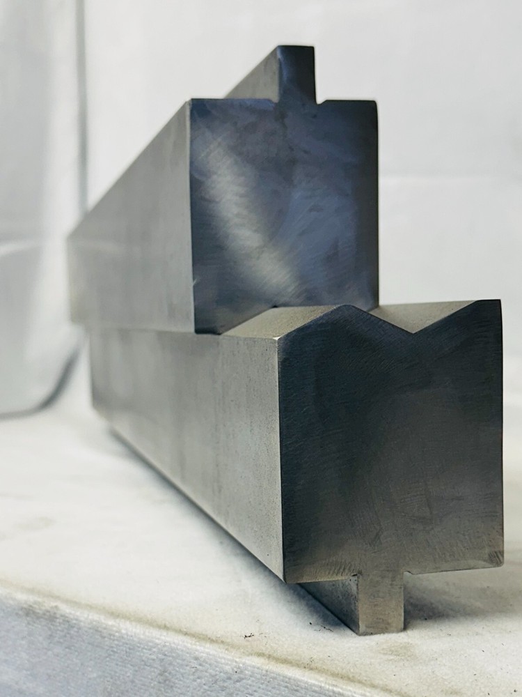 Open Angle Offset Forming Die - 36 in. Long - 5/8" Offset, 130 deg.