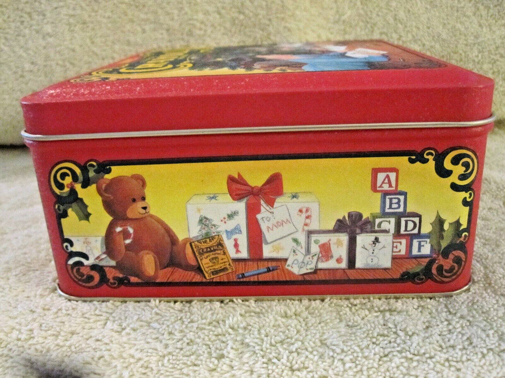 1992 Crayola Collectable Holiday Tin