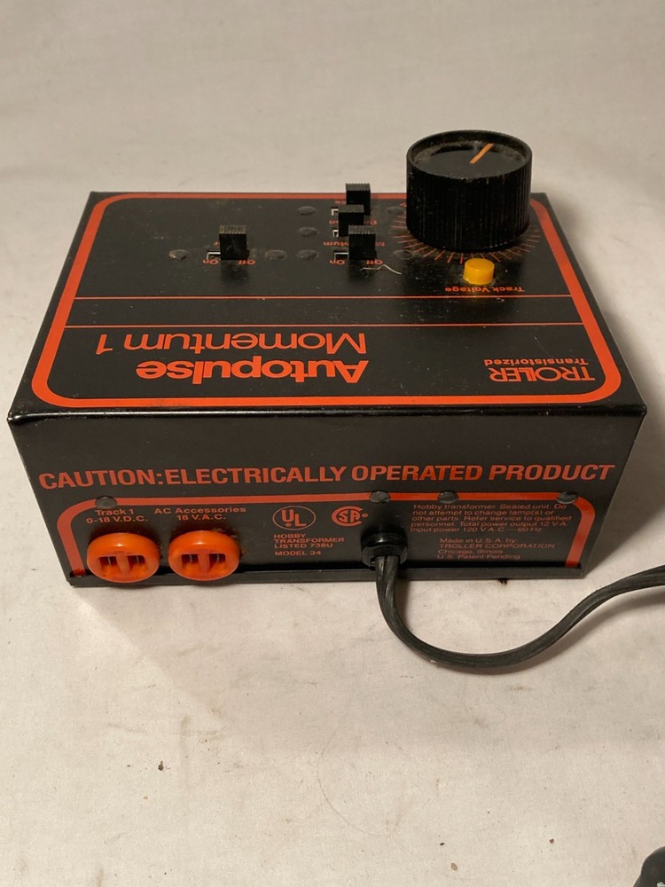 Troller Transistorized Autopulse Momentum 1 HO Train Transformer Model 34 W/Box